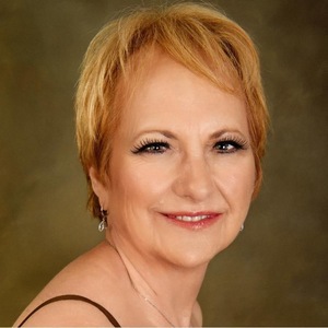 Christina Lofthus
